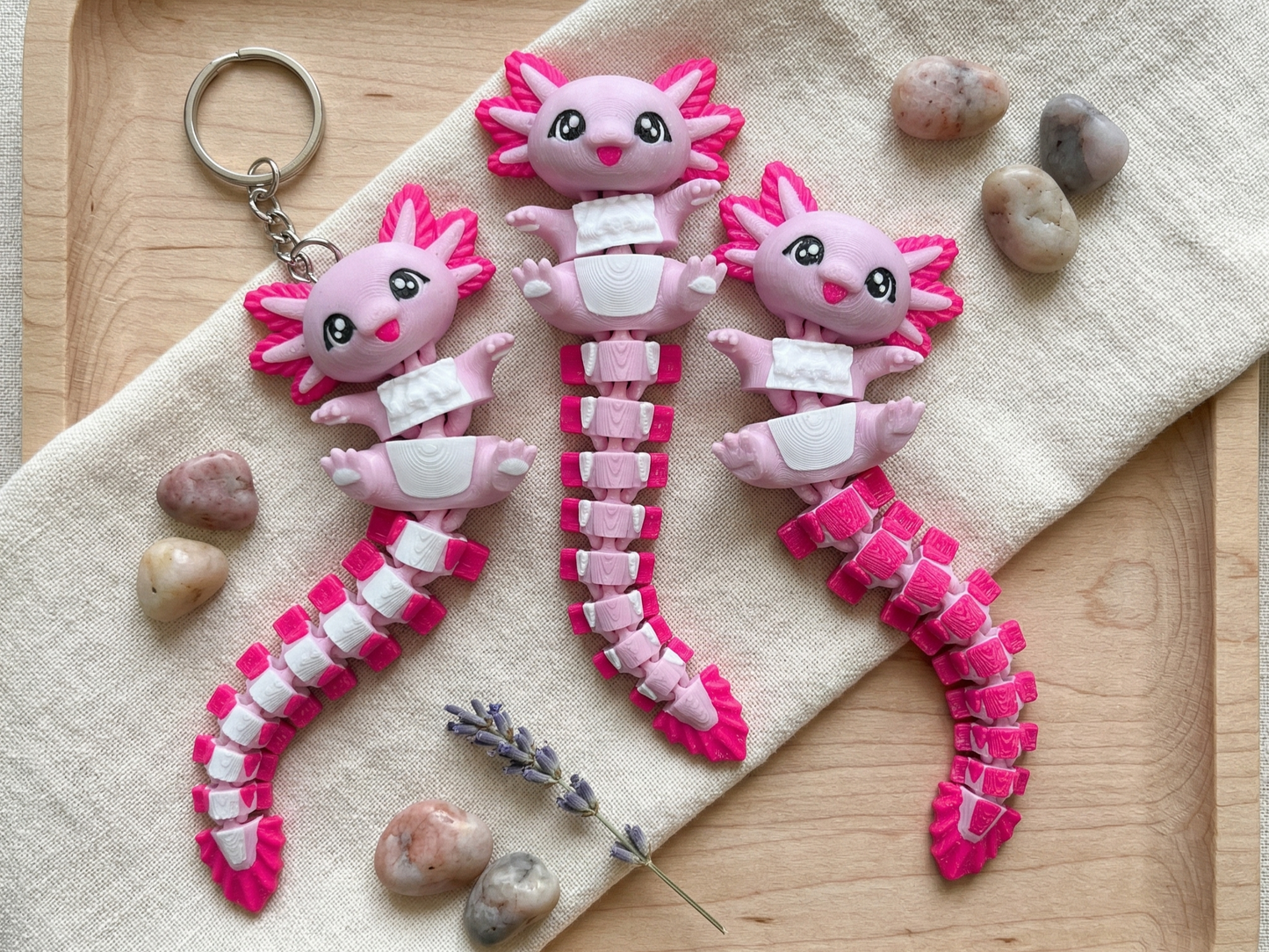 Détails du porte-clé axolotl avec grands yeux et branchies roses