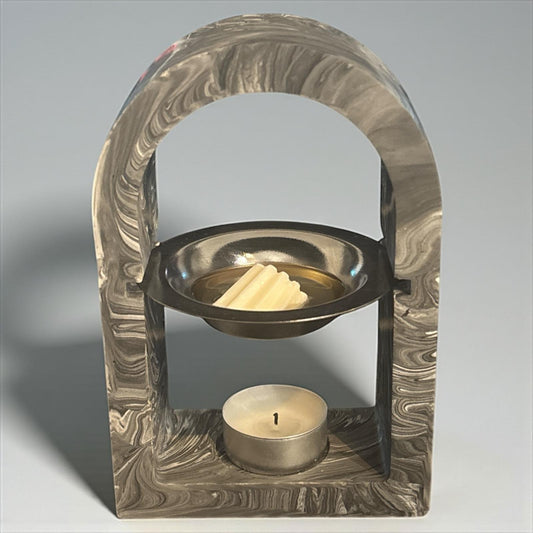 Brûleur à parfum en Jesmonite marbré noir et gris 🖤, fait main en France.
Diffusion parfumée chic et mystérieuse par Epoxy Kawaii 🌸.