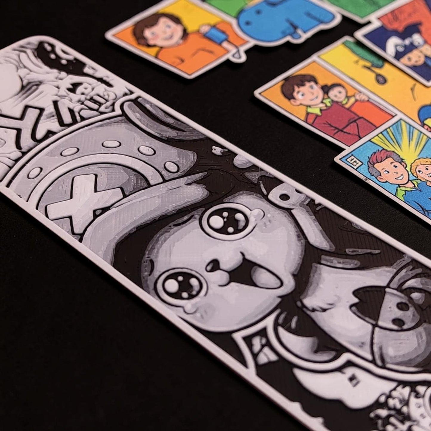 Marque-page style manga pirate en impression 3D noir et blanc avec plusieurs modèles de personnages au choix