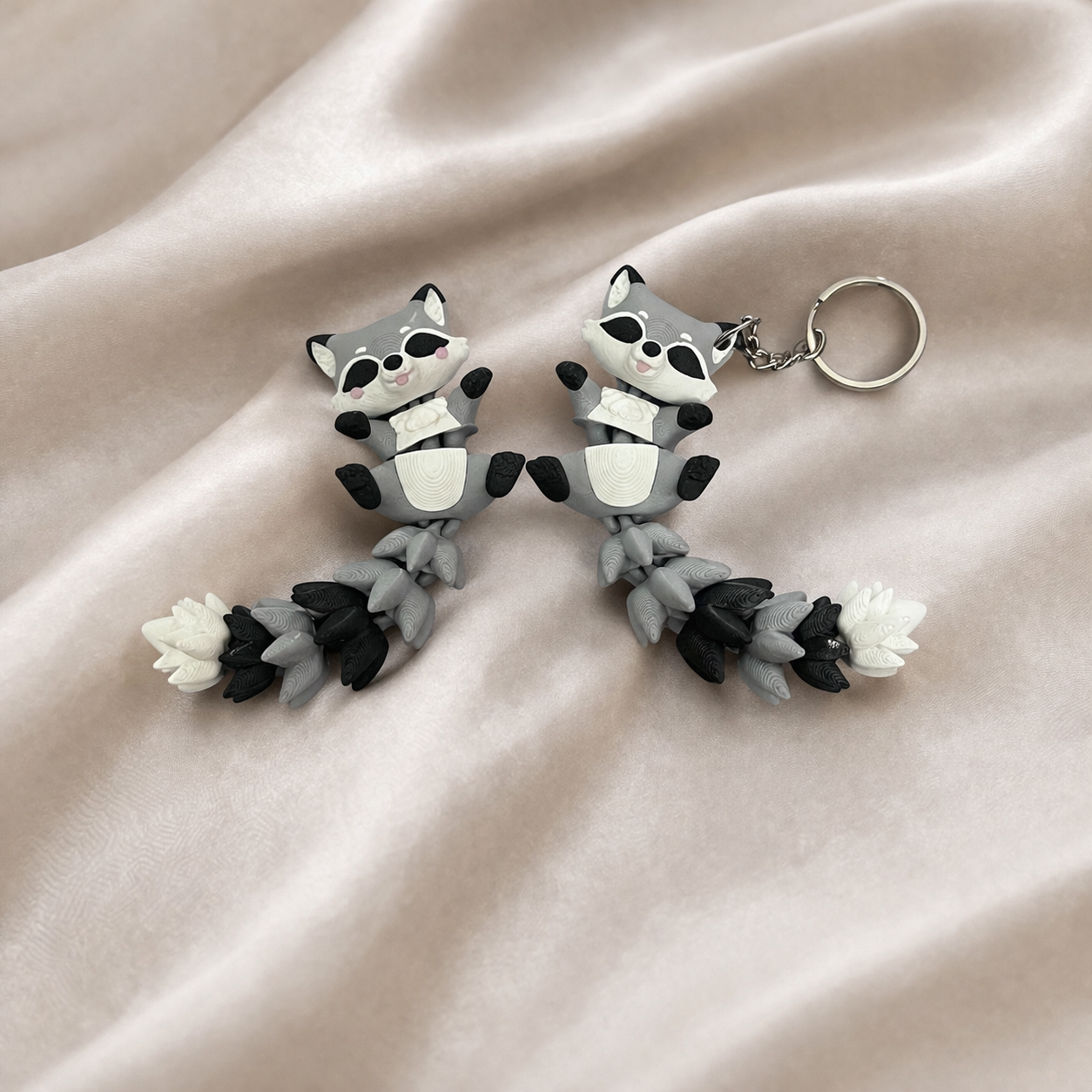 Porte-clé Raton laveur articulé 3D – Raccoon Kawaii Epoxy Kawaii