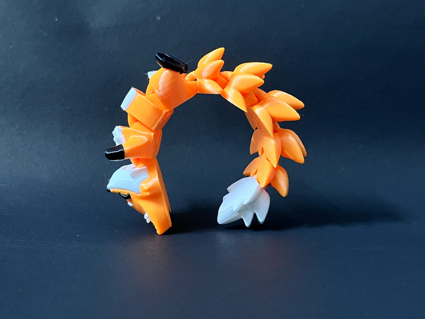 Longue queue fluffy articulée orange et blanche du porte-clé renard 3D