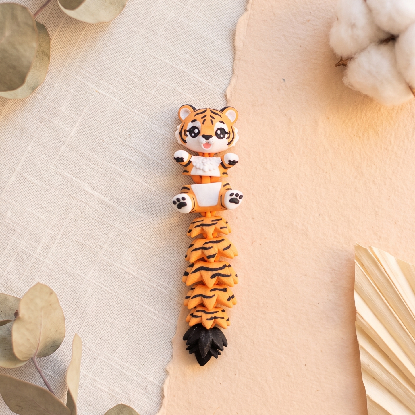 Porte-clé tigre articulé 3D avec longue queue Fluffy orange et noire