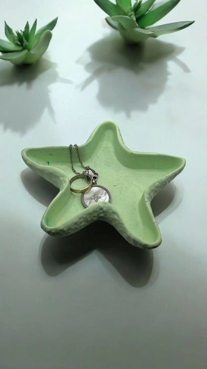 🌿 Vide-Poche Étoile de Mer en Jesmonite – Vert d’Eau Pastel Epoxy Kawaii