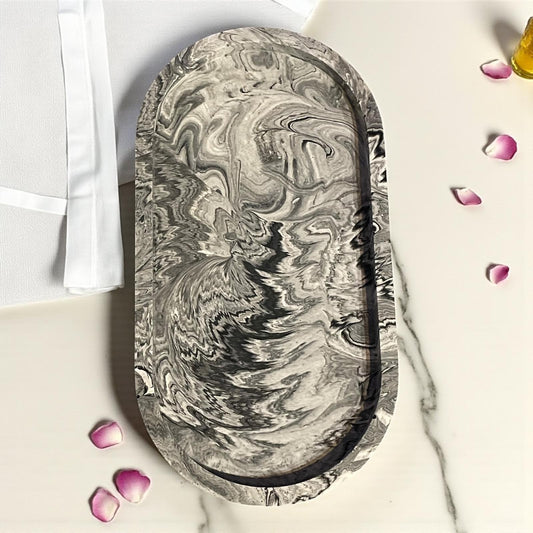 Vide-poche marbré blanc, noir et gris en Jesmonite fait main. Déco chic, moderne et artisanale. Pièce unique signée Epoxy Kawaii – fait main en France 🖤