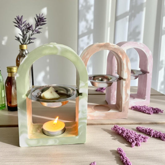 Brûleur à parfum Arche fait main 🌿. Personnalisez couleurs, effets (marbré, terrazzo, nuage), paillettes et feuilles dorées. Idéal fondants & huiles essentielles ✨
