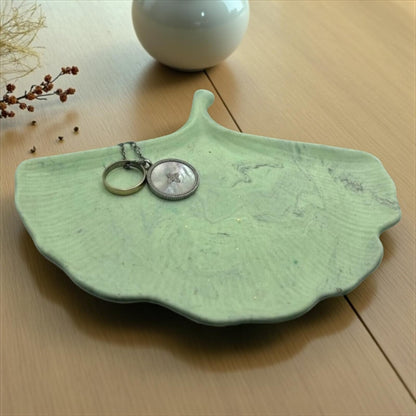 🍃 Vide-Poche Feuille de Ginkgo – Vert Marbré Gris Epoxy Kawaii