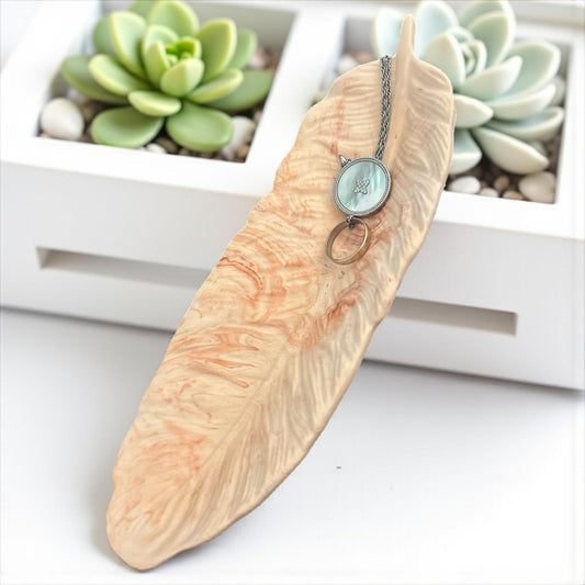 🤎 Vide-Poche Plume Marbré Marron Clair – Création artisanale en Jesmonite Epoxy Kawaii