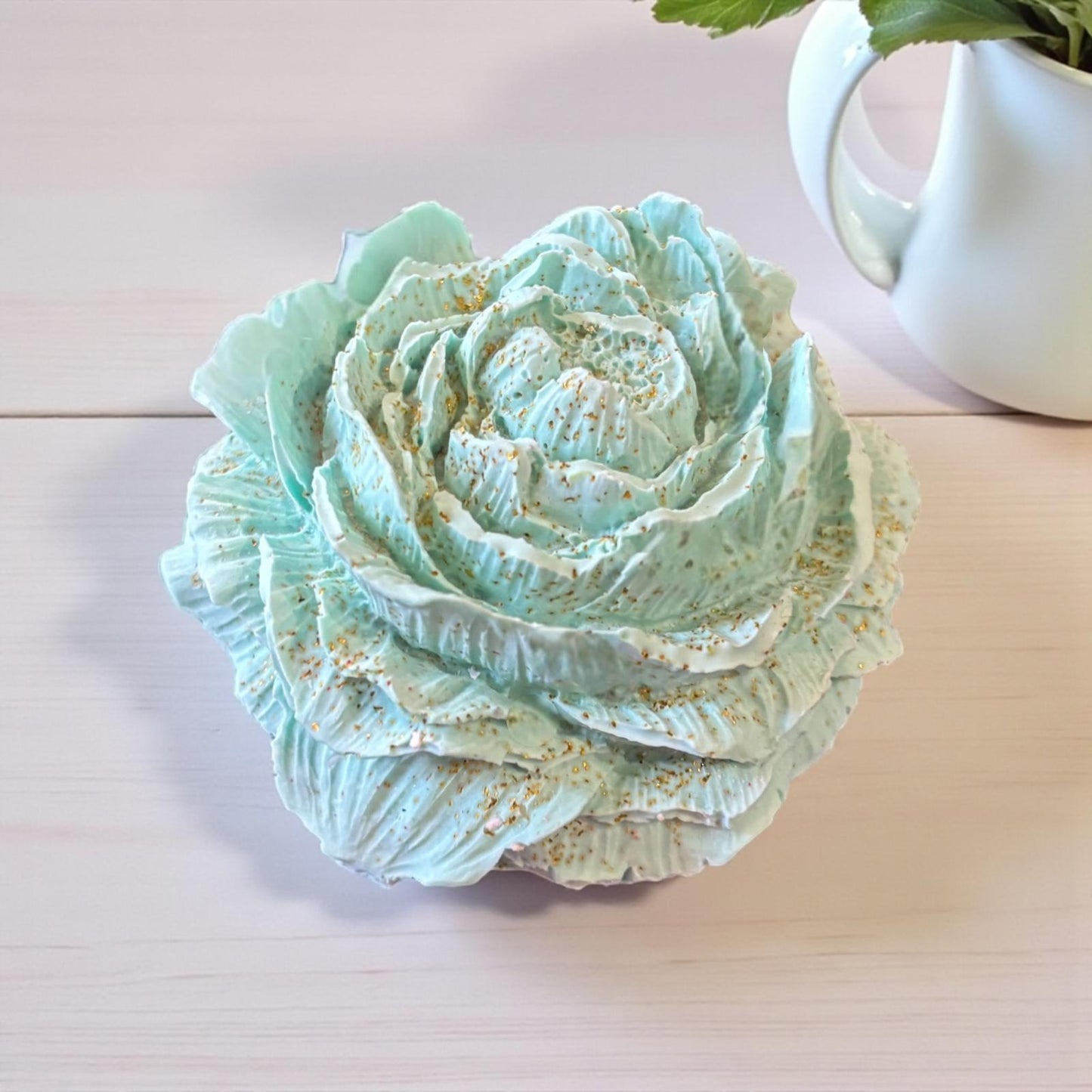 Fleur décorative vert menthe pailletée en Jesmonite – diffuseur de parfum artisanal Epoxy Kawaii