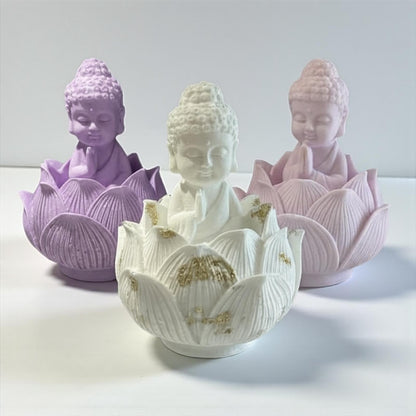 Bouddha Lotus décoratif & diffuseur de parfum en Jesmonite. Fait main en France. Compatible avec nos fondants parfumés liquides. -20 % sur le fondant ajouté !