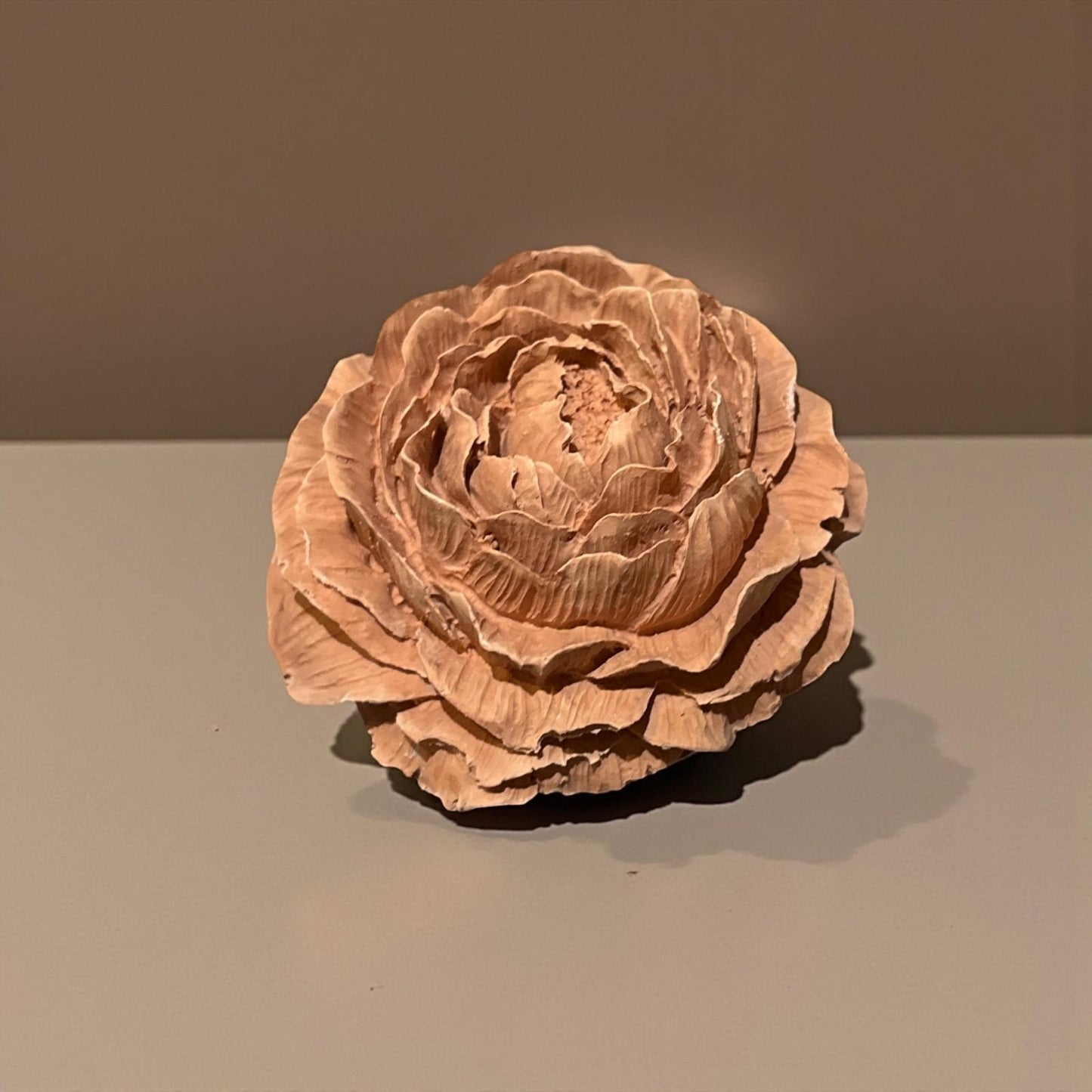 Fleur décorative en Jesmonite marron clair effet bois – diffuseur de parfum artisanal Epoxy Kawaii