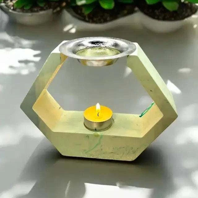 Brûleur à parfum en Jesmonite vert sauge 🌿 – forme hexagonale artisanale. Fait main par Epoxy Kawaii – douceur & sérénité naturelle.
