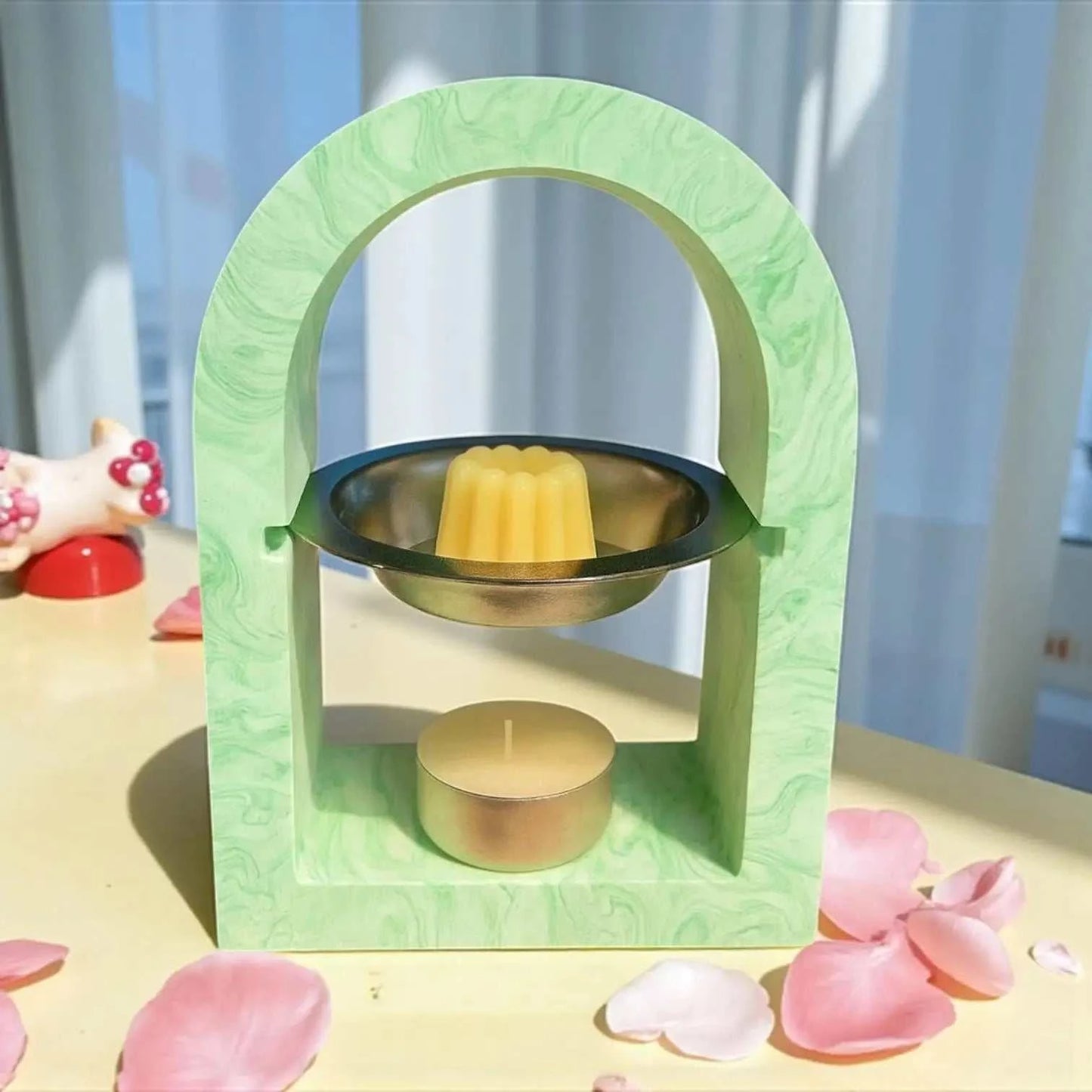 Brûleur à parfum vert marbré artisanal en jesmonite pour huiles essentielles et fondants