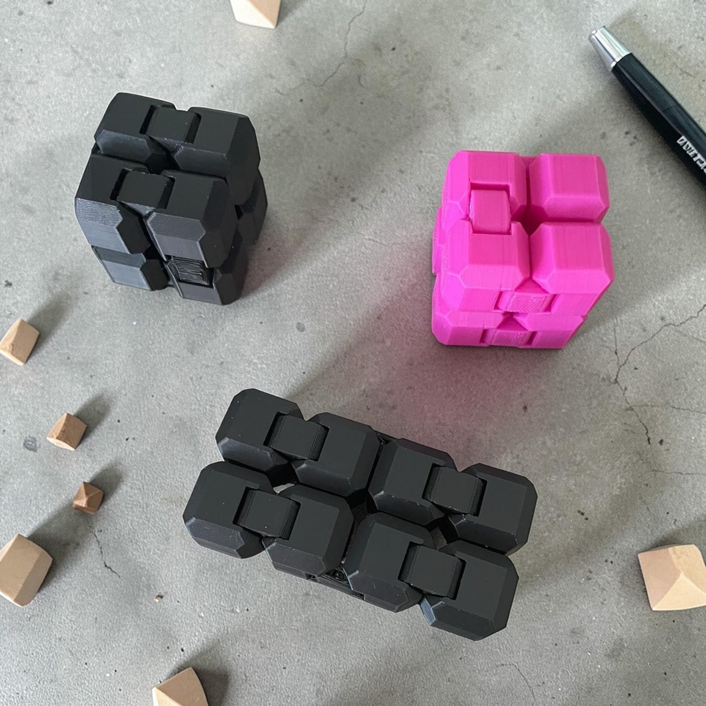 Cube infini anti-stress en impression 3D personnalisable en couleur, objet sensoriel articulé à manipuler