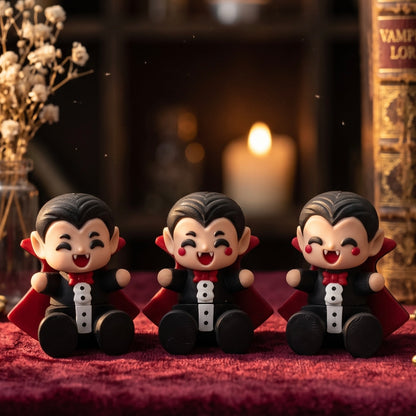 Dracula kawaii articulé noir et rouge - vue de face