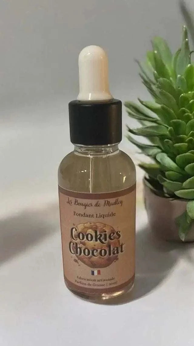 Craque pour nos fondants parfumés liquides Gourmandises Kawaii 🍰 : Barbe à papa, Cookies, Macaron, Cannelle… une explosion sucrée et réconfortante.