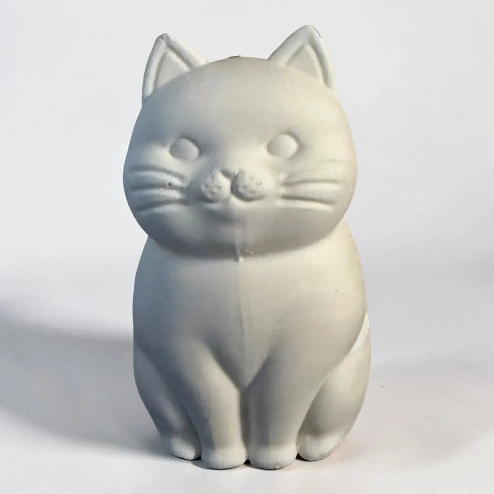 Petit chat kawaii à peindre style décoration pastel artisanale