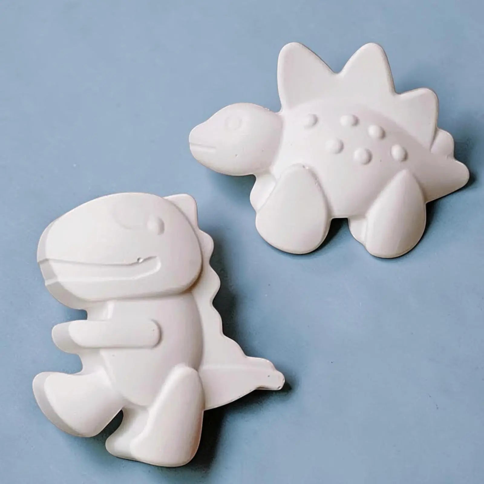 Figurines Stegosaure et T-Rex kawaii à peindre activité créative dinosaure