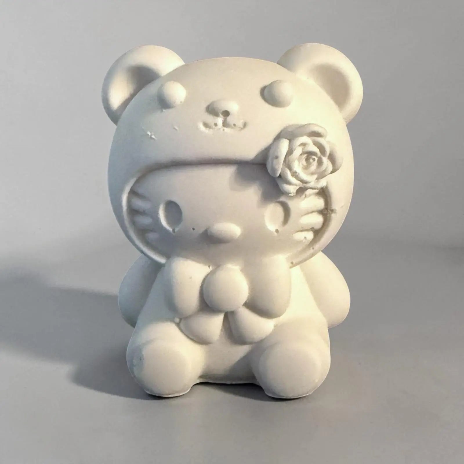 Petite figurine kawaii à peindre style chaton cute pastel