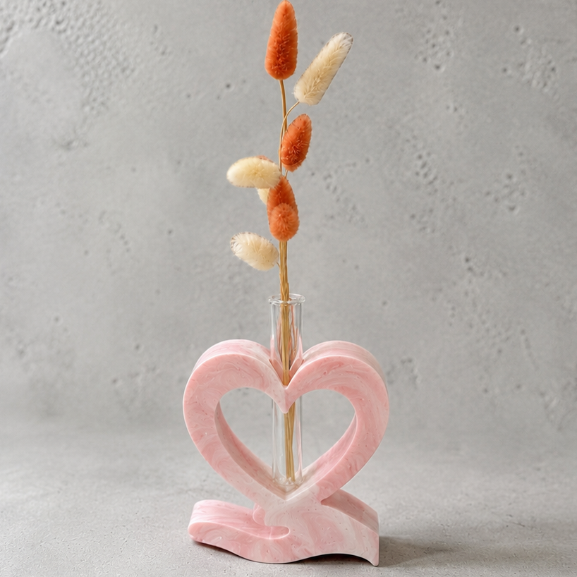 Soliflore cœur en jesmonite rose effet marbré avec fleurs séchées décoration artisanale moderne