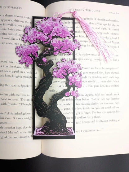 Marque-page sakura en impression 3D avec arbre japonais en fleurs disponible en rose ou vert avec pompon