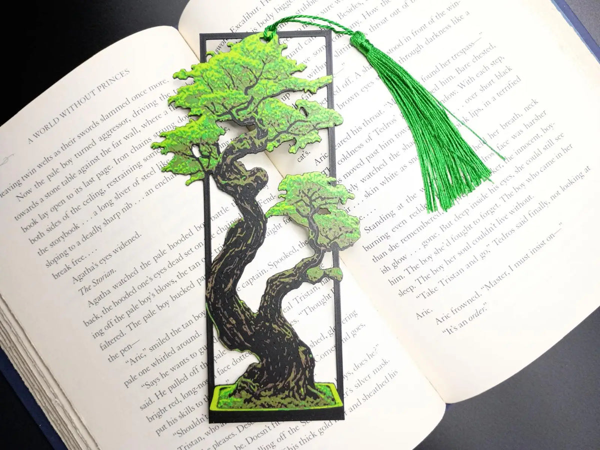 Marque-page sakura en impression 3D avec arbre japonais en fleurs disponible en rose ou vert avec pompon