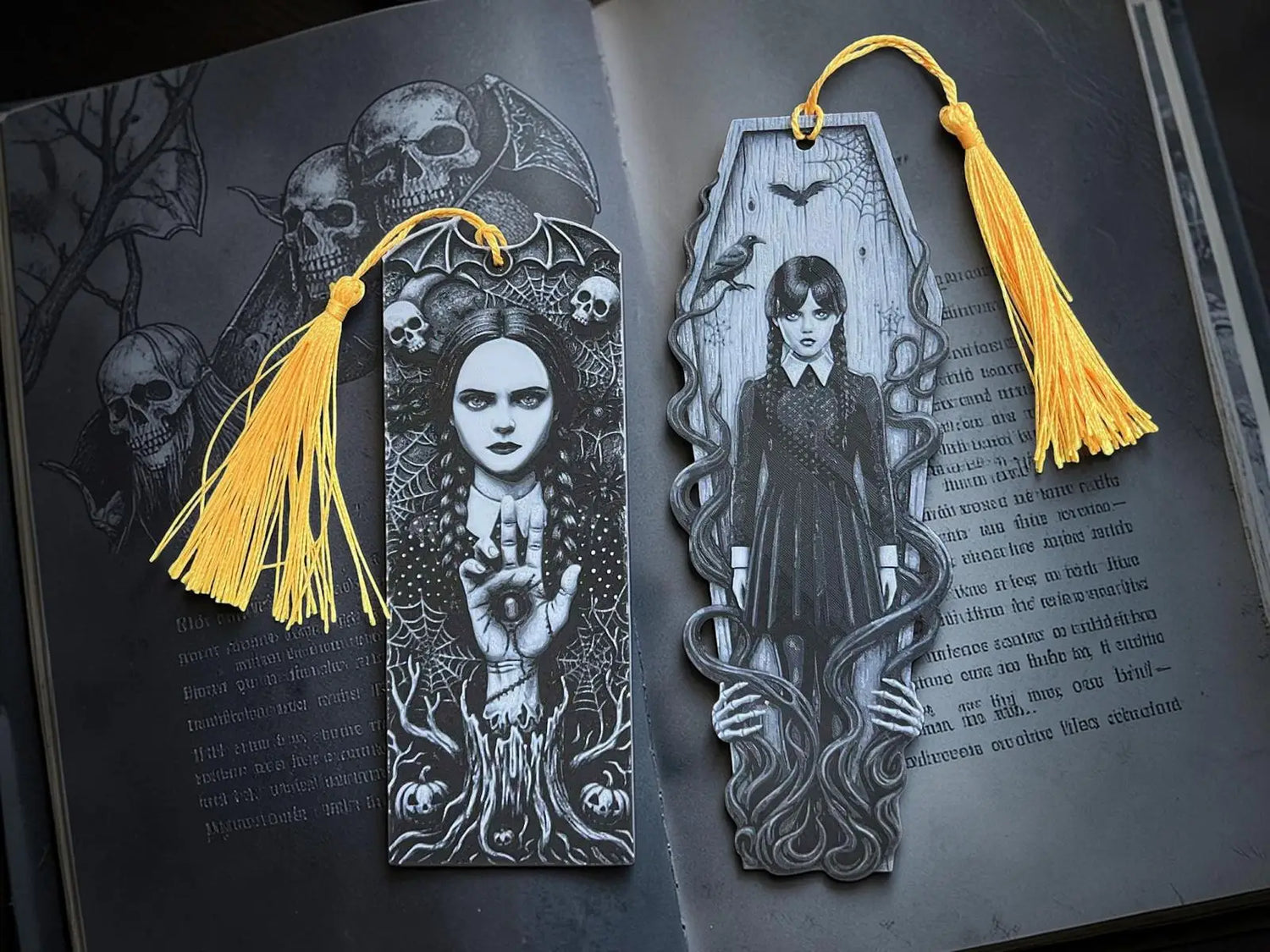🖤 Marque-page Style Gothique – 2 Modèles au Choix Epoxy Kawaii