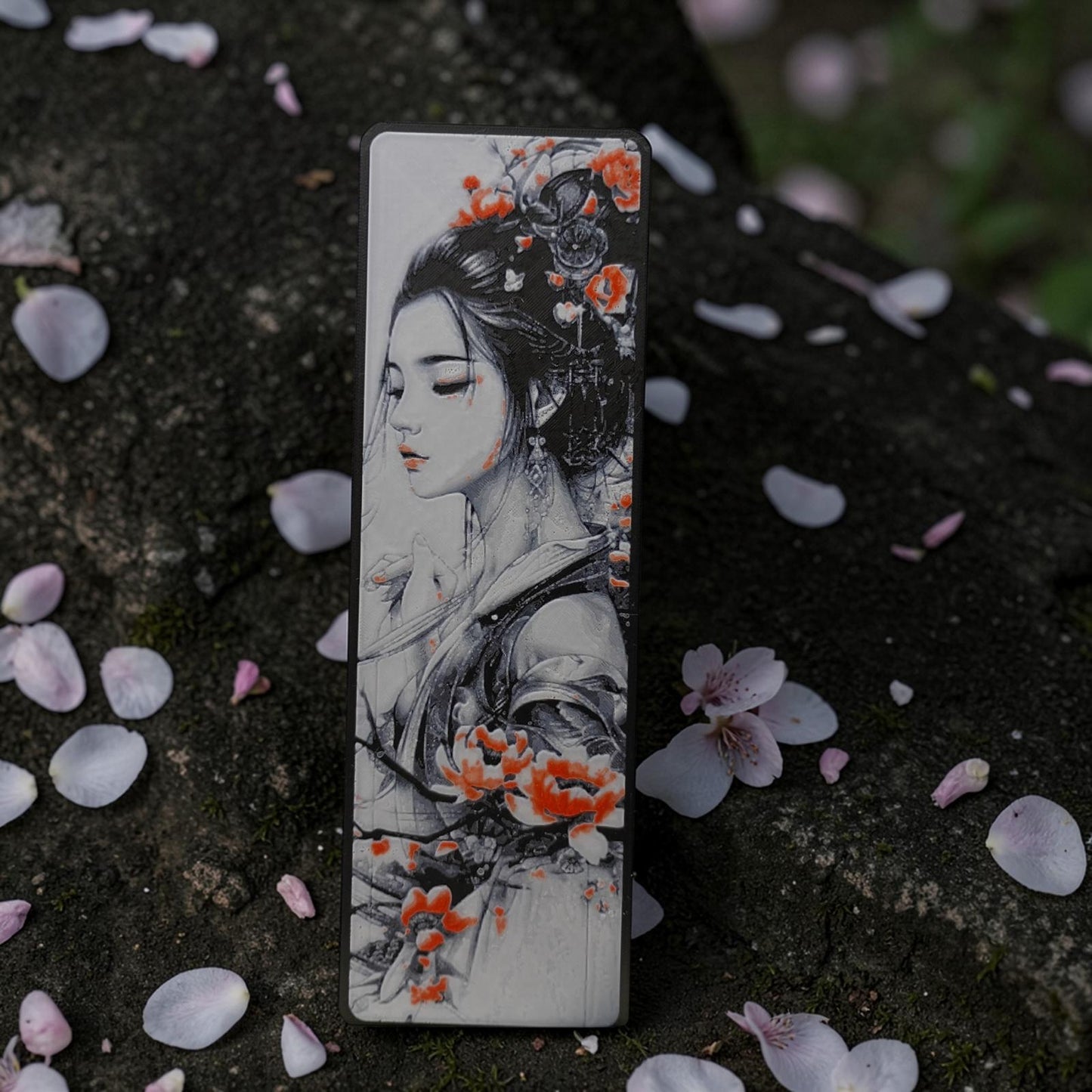 Marque-page femme japonaise sakura en impression 3D noir et blanc avec touches rouges disponible en 3 modèles