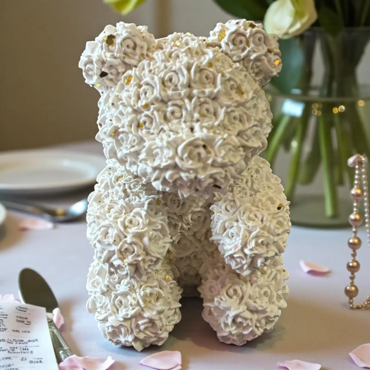Nounours en roses Jesmonite blanc pailleté doré