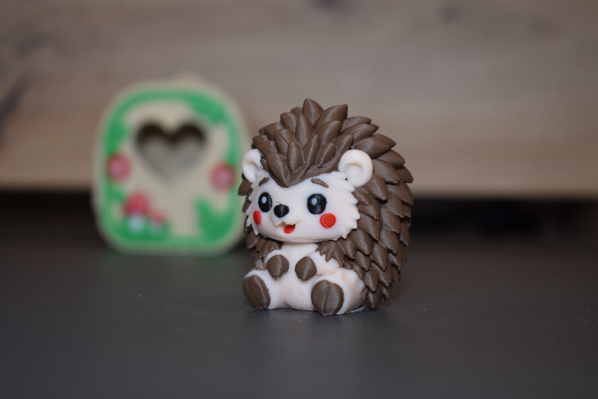 Figurine Pocket Pals Hérisson marron aux joues roses - impression 3D kawaii