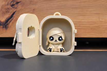 Maison égyptienne Pocket Pals ouverte avec petite momie à l’intérieur