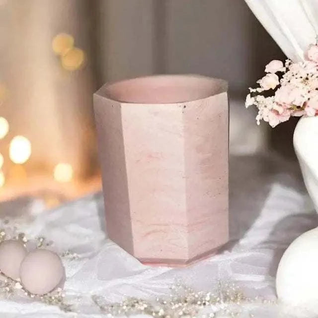 Pot rose marbré en Jesmonite, fait main en France. Déco douce et artisanale pour ton intérieur – chic, zen et kawaii 💖