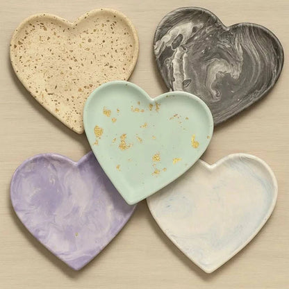Vide-poche cœur en Jesmonite personnalisable, finition satinée, artisanal français