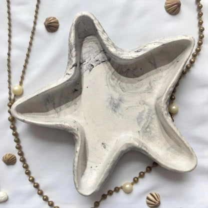 Vide-poche étoile de mer en Jesmonite blanc marbré gris, artisanal et écologique