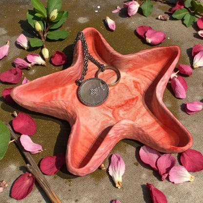 Vide-poche étoile de mer en Jesmonite marbre rouge, artisanal et écologique