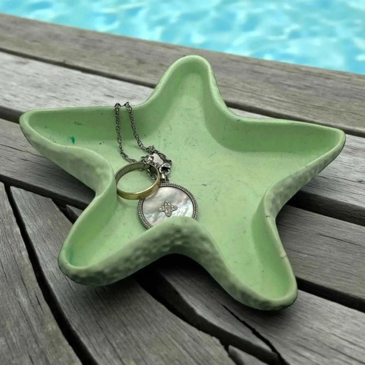 Vide-poche en Jesmonite vert d’eau pastel en forme d’étoile de mer, pièce artisanale unique