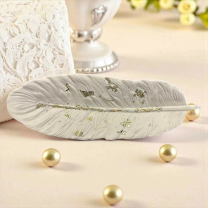 🤍 Vide-Poche Plume Blanc & Feuille Dorée – Création artisanale en Jesmonite Epoxy Kawaii
