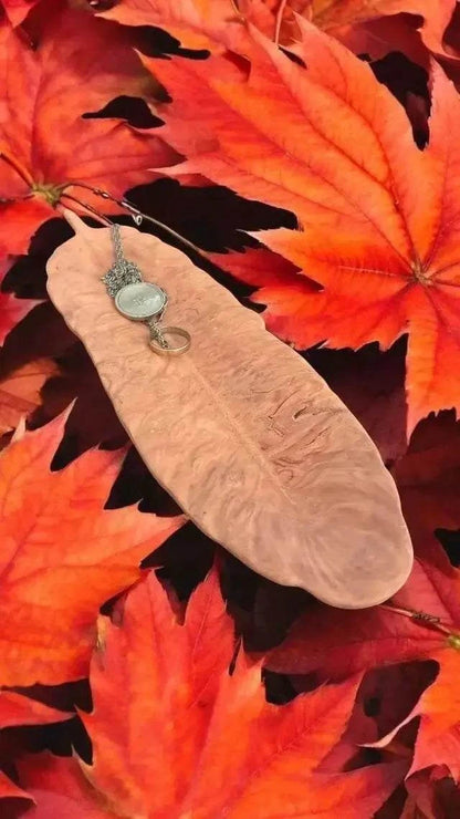 🤎 Vide-Poche Plume Marron Marbré – Création artisanale en Jesmonite Epoxy Kawaii