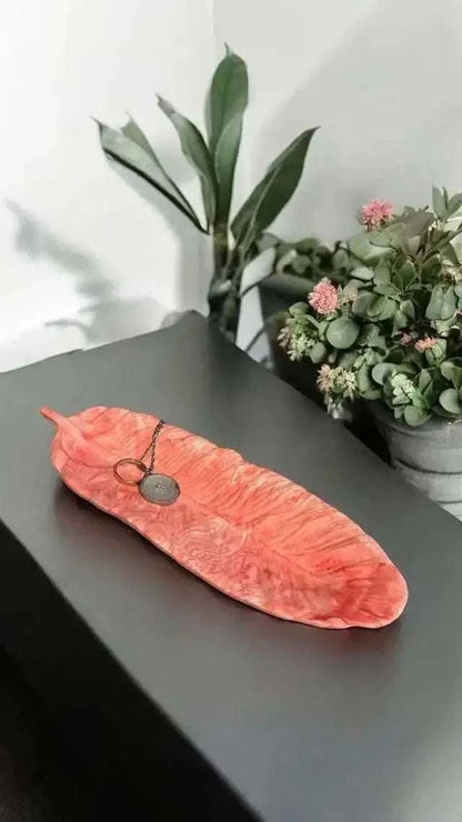 Vide-Poche Plume Rouge Clair – Fait main en Jesmonite Epoxy Kawaii