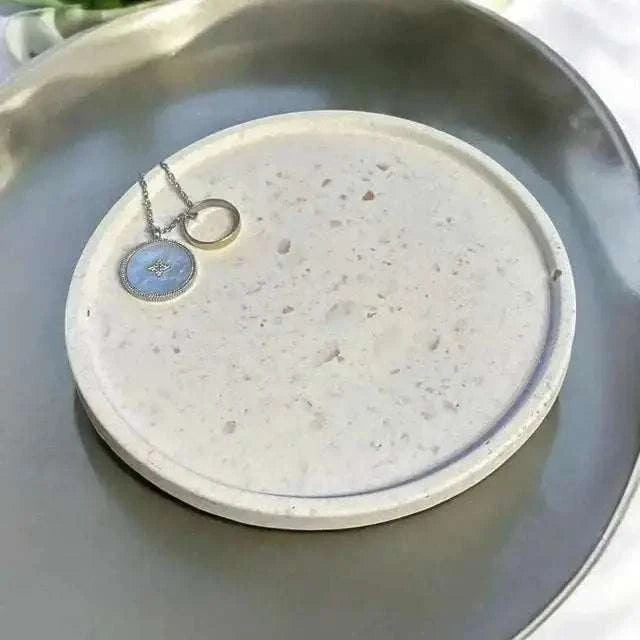 🤎 Vide-Poche Rond Beige Effet Terrazzo Marron – Création artisanale en Jesmonite Epoxy Kawaii